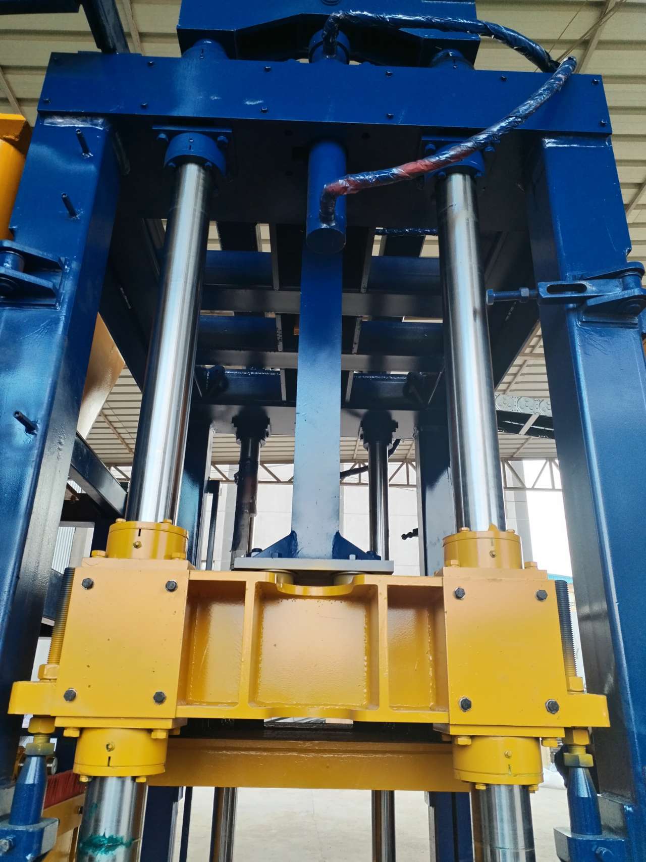 Optimus 10B Block Forming Machine